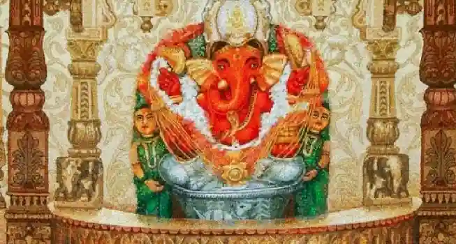 Shri Siddhi Vinayak temple01